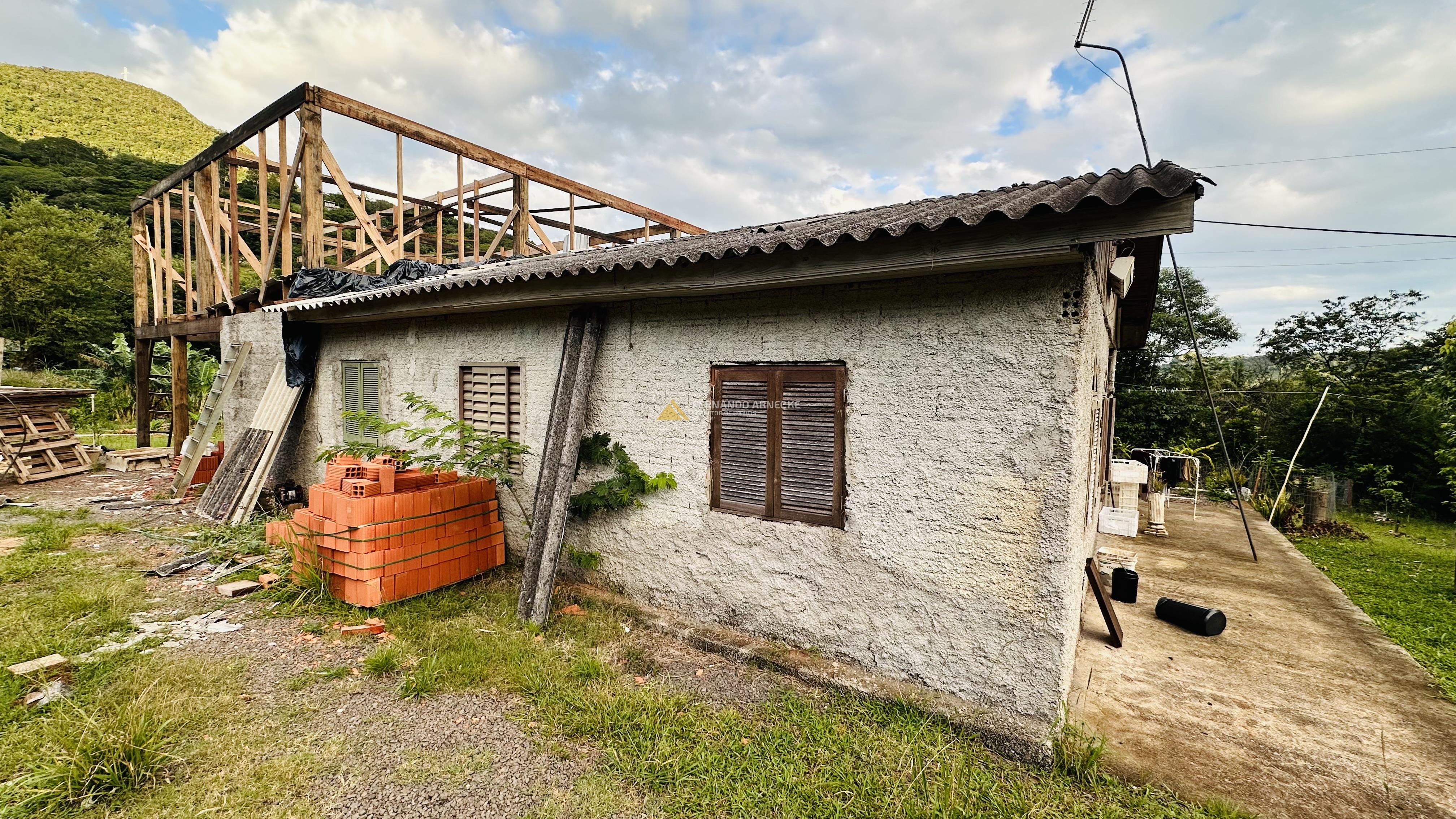 Sítio com Riacho em Solitária Baixa na Cidade de Igrejinha/RS